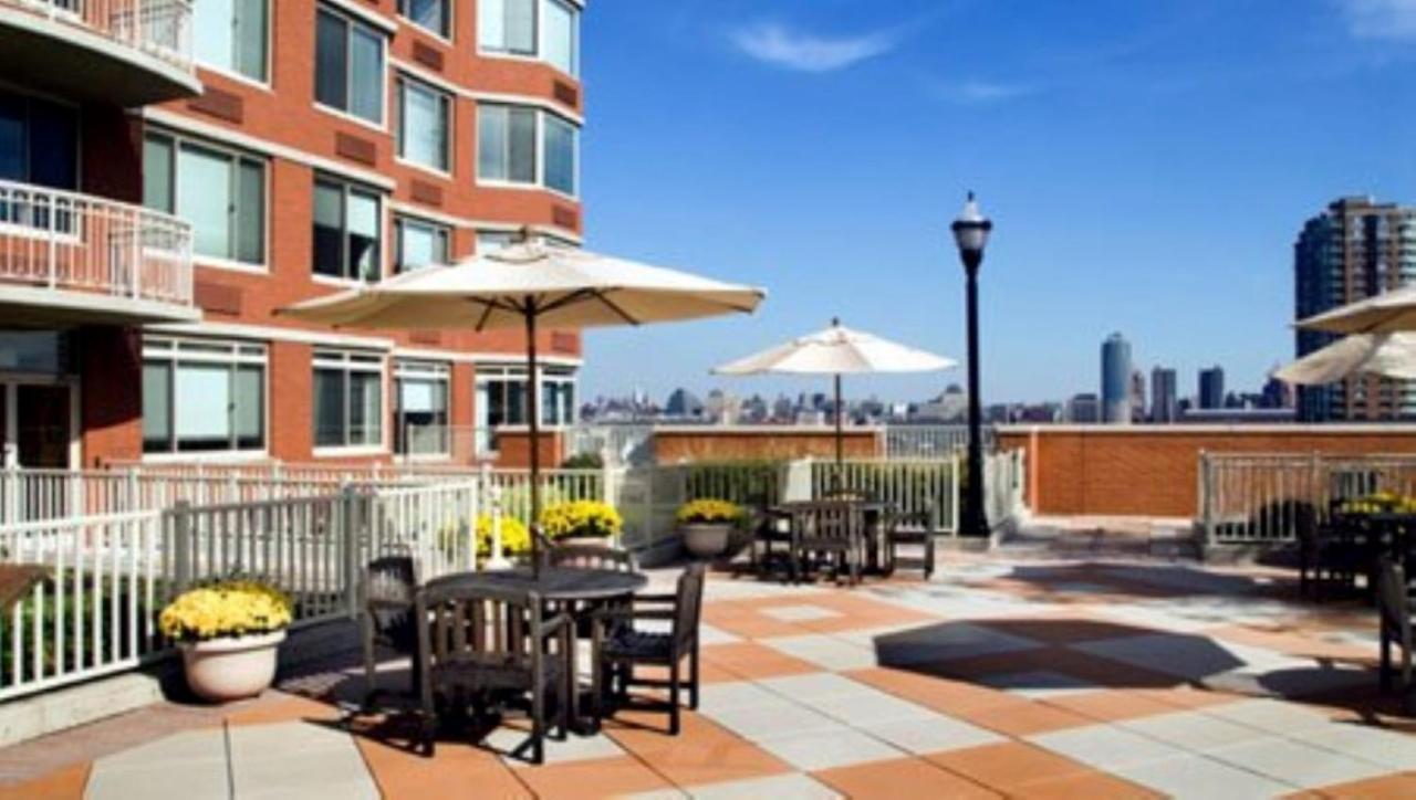 Bluebird Suites Near Newport Centre Jersey City Bagian luar foto